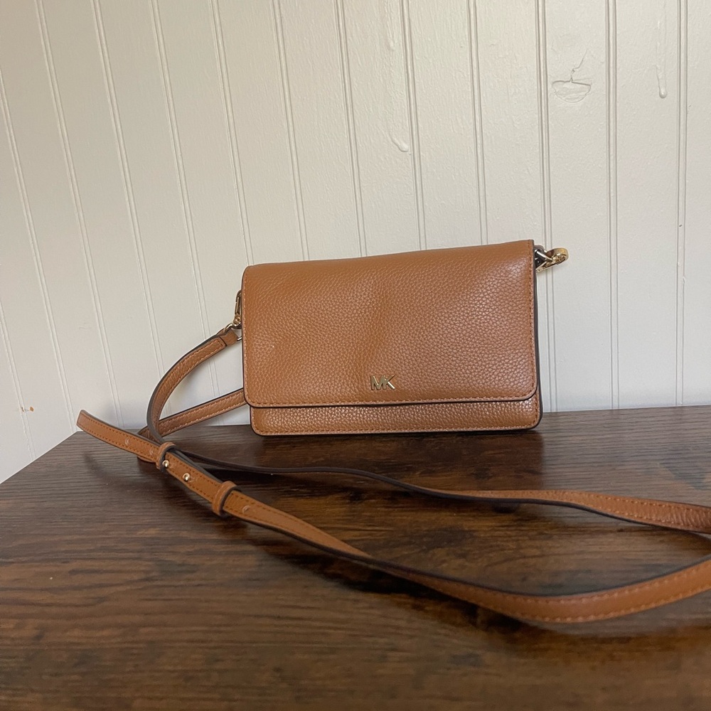 Brown Leather Michael Kors Clutch With Strap